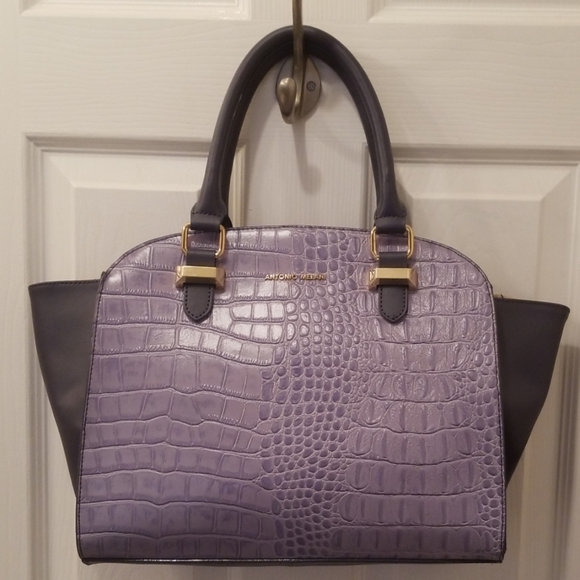 ANTONIO MELANI Handbags - Antonio Melani Handbag